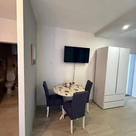 Appartement Nikola Gradac (Split-Dalmatia)