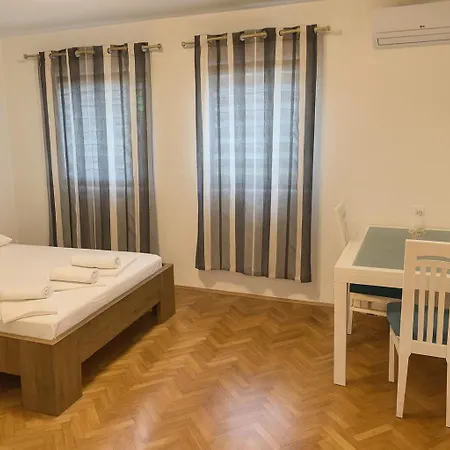 Nikola Gradac (Split-Dalmatia)